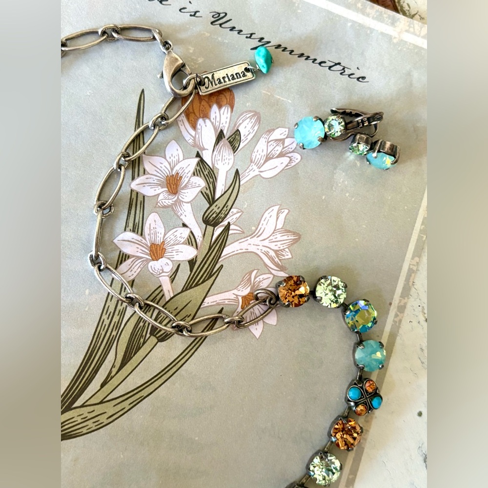 Like NEW!! Mariana Earth Tone Crystal Necklace Earrings Set - Picture 8 of 9